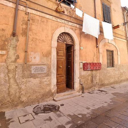 Ferienwohnung Onda Blu - Bilocale Con Aria Condizionata A Due Passi Dal Castello E Dal Torrione E Rivellino Piombino Exterior foto
